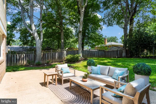 $1,495,000 | 7021 Whittier Boulevard, Bethesda, MD 20817