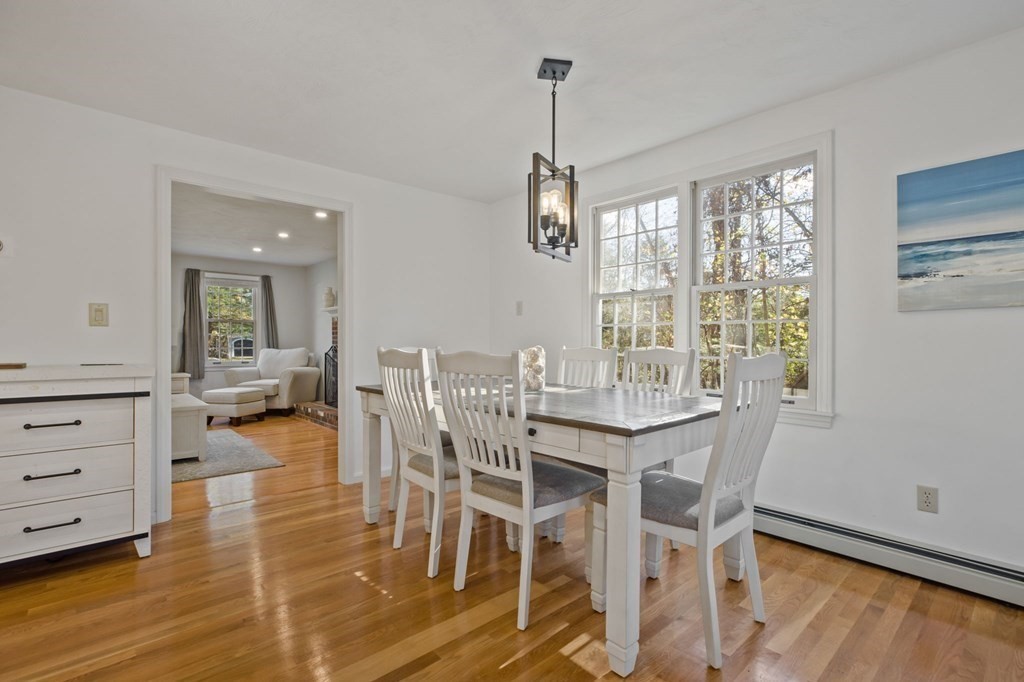 154 Booth Hill Road Scituate, MA 02066 - Photo 6 of 41 Gallery Image 6