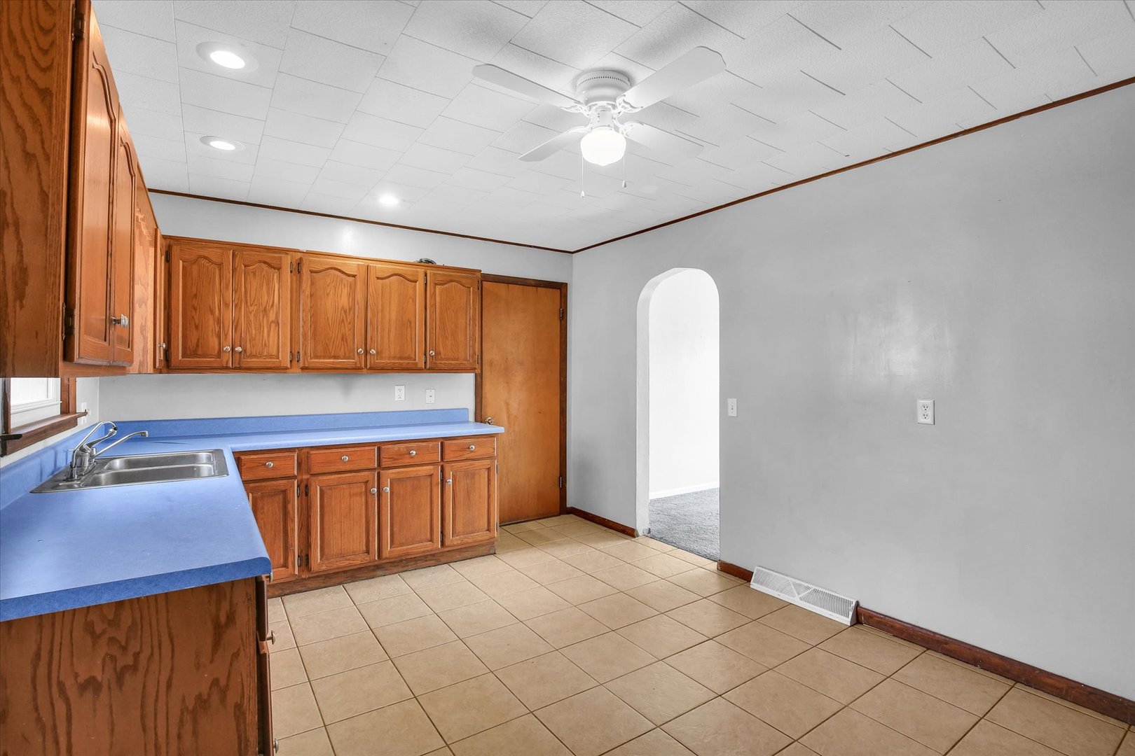 341 West Spruce Street Paxton, IL 60957 - Photo 12 of 33