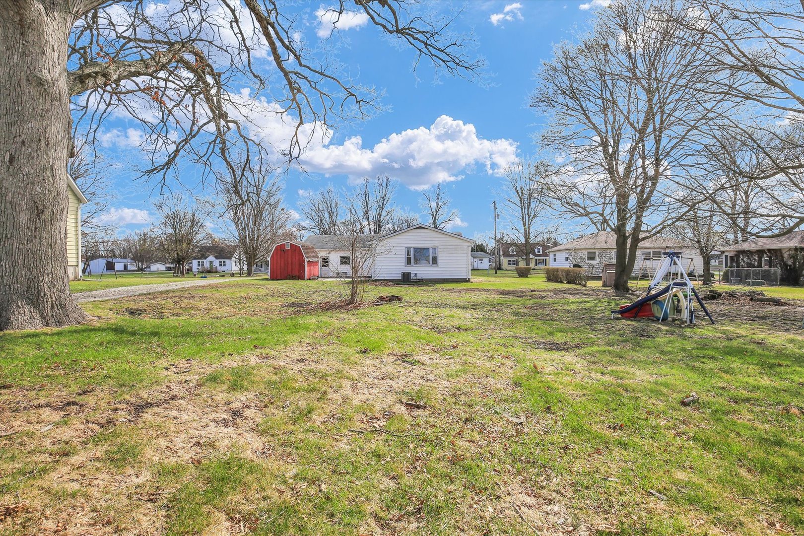 341 West Spruce Street Paxton, IL 60957 - Photo 32 of 33