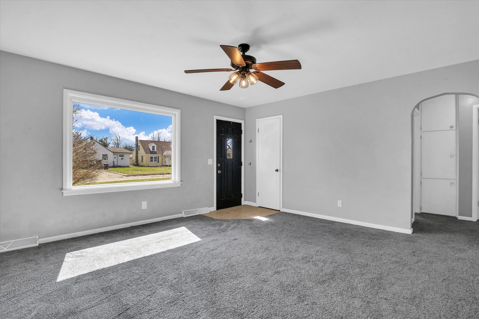 341 West Spruce Street Paxton, IL 60957 - Photo 7 of 33