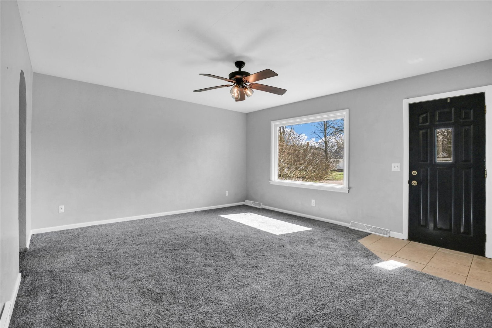341 West Spruce Street Paxton, IL 60957 - Photo 9 of 33