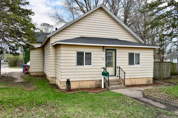 $170,000 | 552 Hamilton Street, Winona, MN 55987