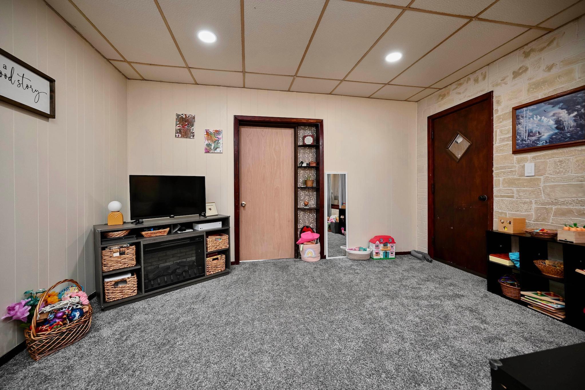 552 Hamilton Street Winona, MN 55987 - Photo 4 of 22