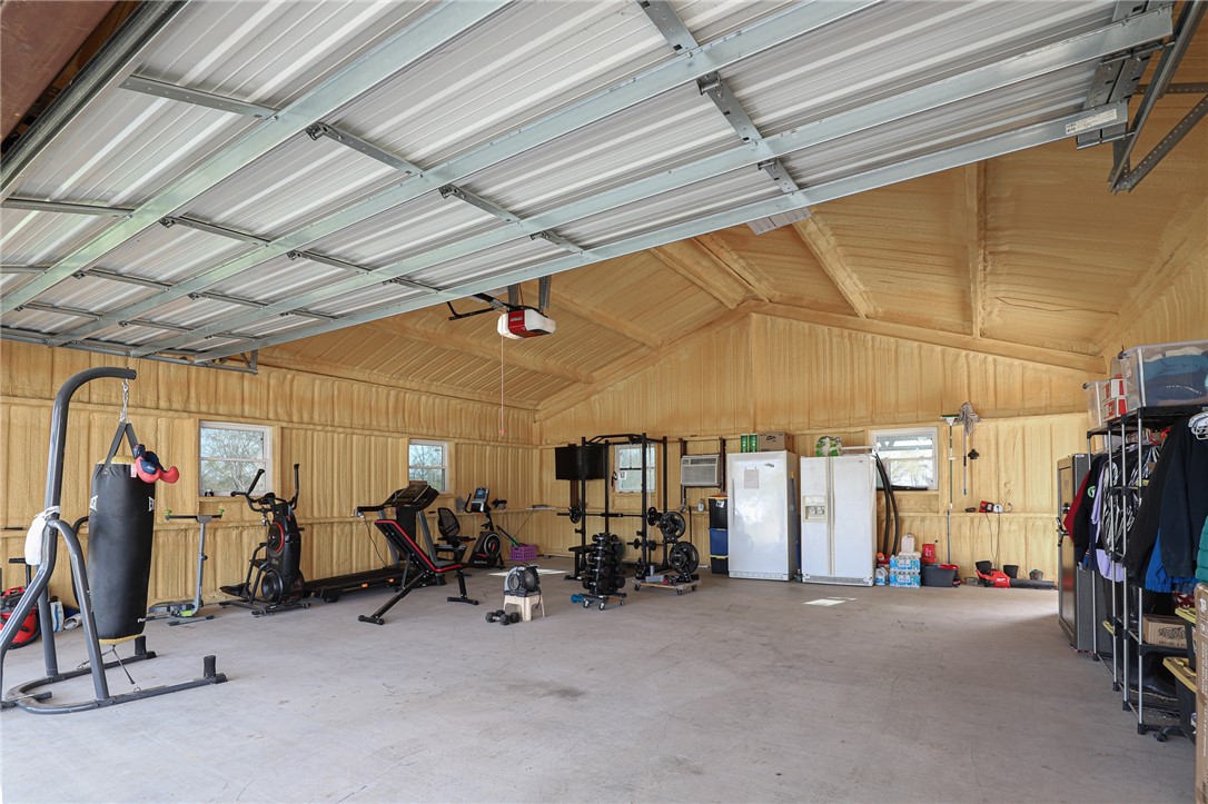 291 Lcr 644 Thornton, TX 76687 - Photo 31 of 51 a view of a room with gym equipment