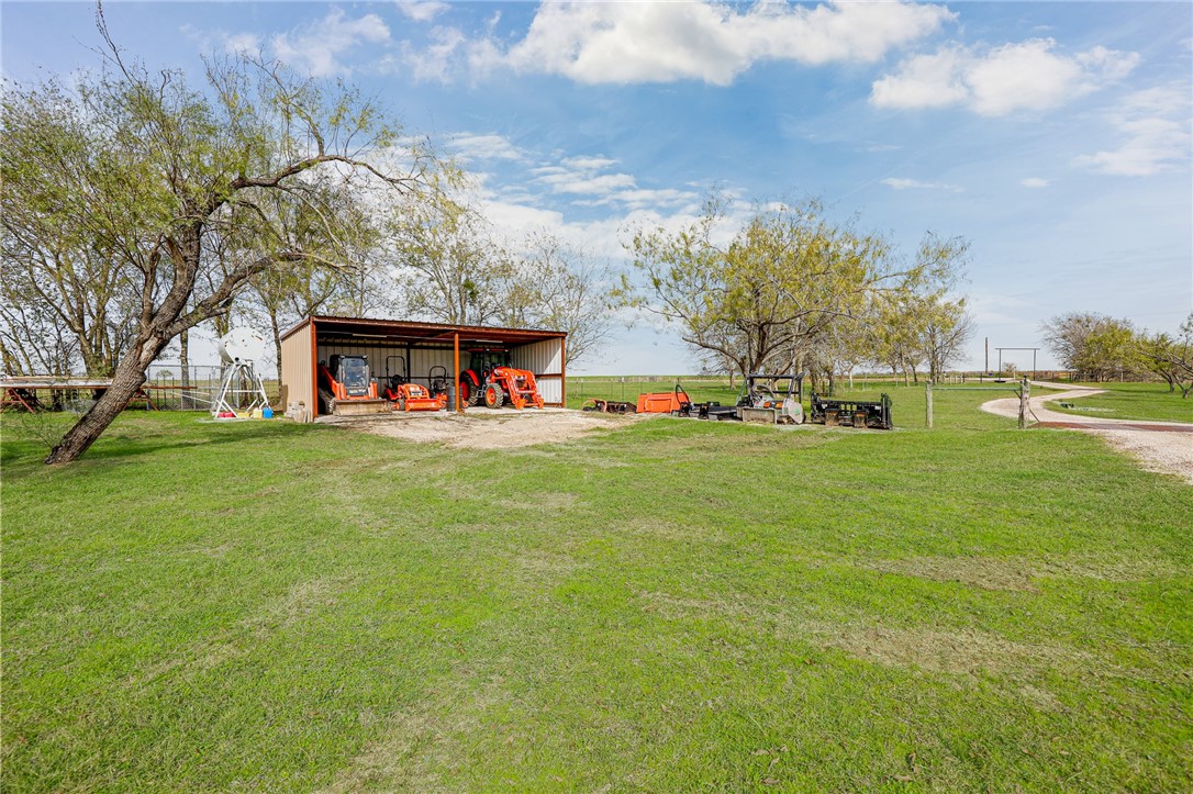 291 Lcr 644 Thornton, TX 76687 - Photo 40 of 51 a view of a house with a big yard and large trees