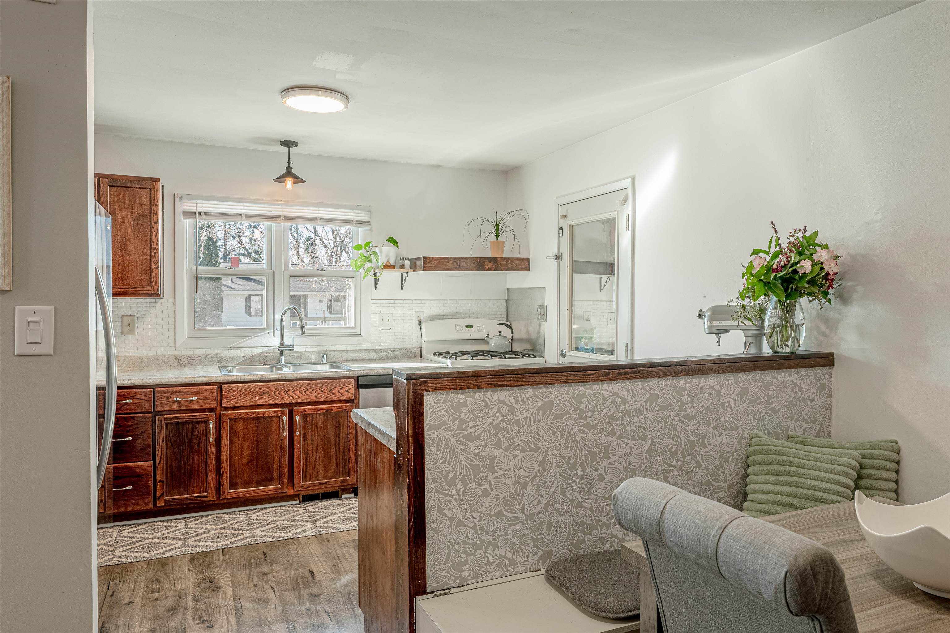 906 Chicory Way Sun Prairie, WI 53590 - Photo 9 of 22