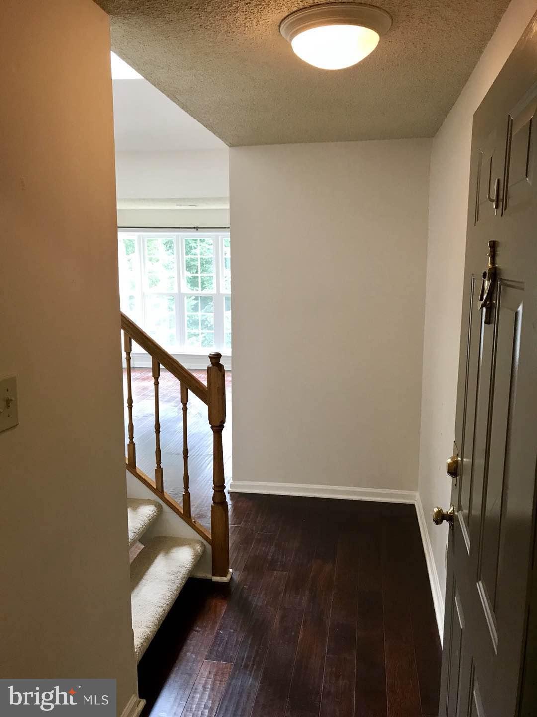 3807 Green Ridge Court, Unit 301 Fairfax, VA 22033 - Photo 7 of 30 Interior (General)