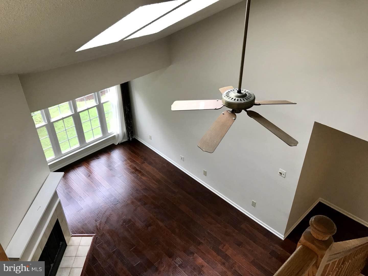 3807 Green Ridge Court, Unit 301 Fairfax, VA 22033 - Photo 9 of 30 Interior (General)
