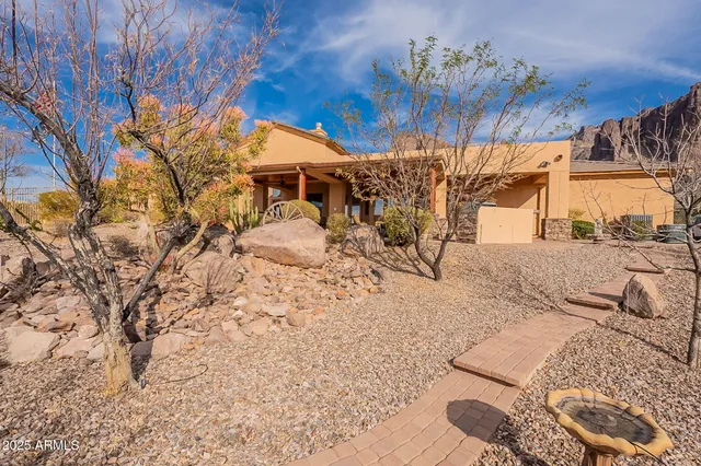 $1,395,000 | 3086 North Herrala Way, Apache Junction, AZ 85119