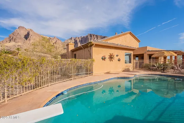 $1,395,000 | 3086 North Herrala Way, Apache Junction, AZ 85119