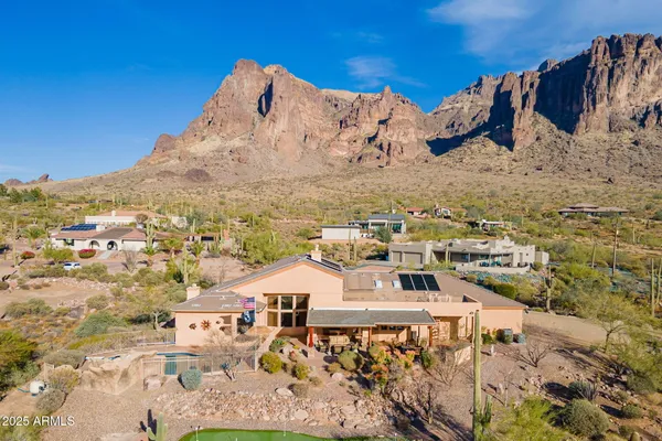 $1,395,000 | 3086 North Herrala Way, Apache Junction, AZ 85119
