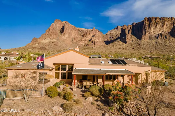 $1,395,000 | 3086 North Herrala Way, Apache Junction, AZ 85119