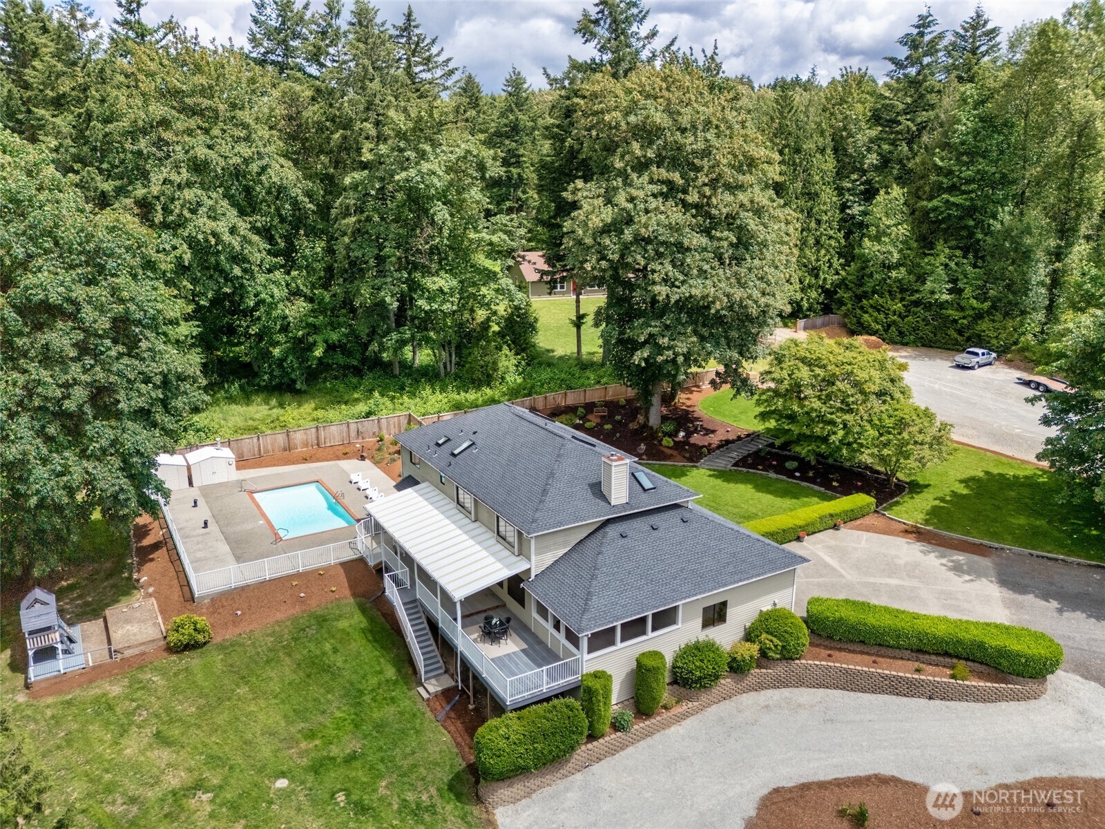 20942 Southeast 159th Street Renton, WA 98059 - Photo 1 of 40 Gallery Image 1