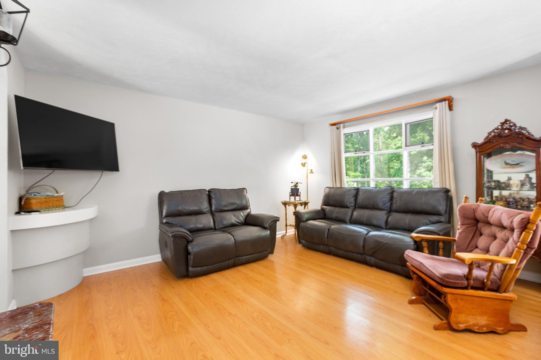 11428 Orange Plank Road Locust Grove, VA 22508 - Photo 12 of 63 Living Room