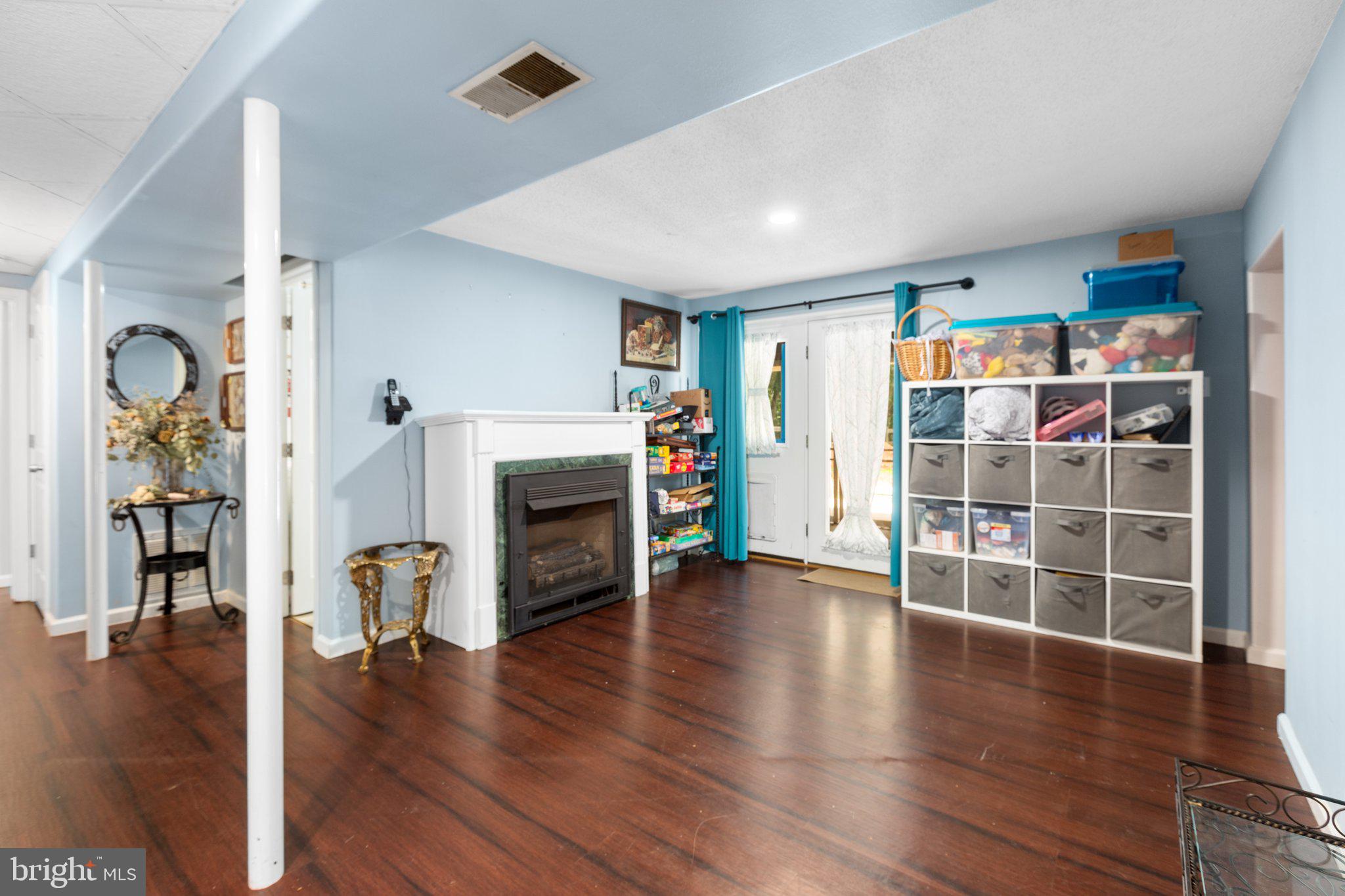 11428 Orange Plank Road Locust Grove, VA 22508 - Photo 33 of 63 Family Room