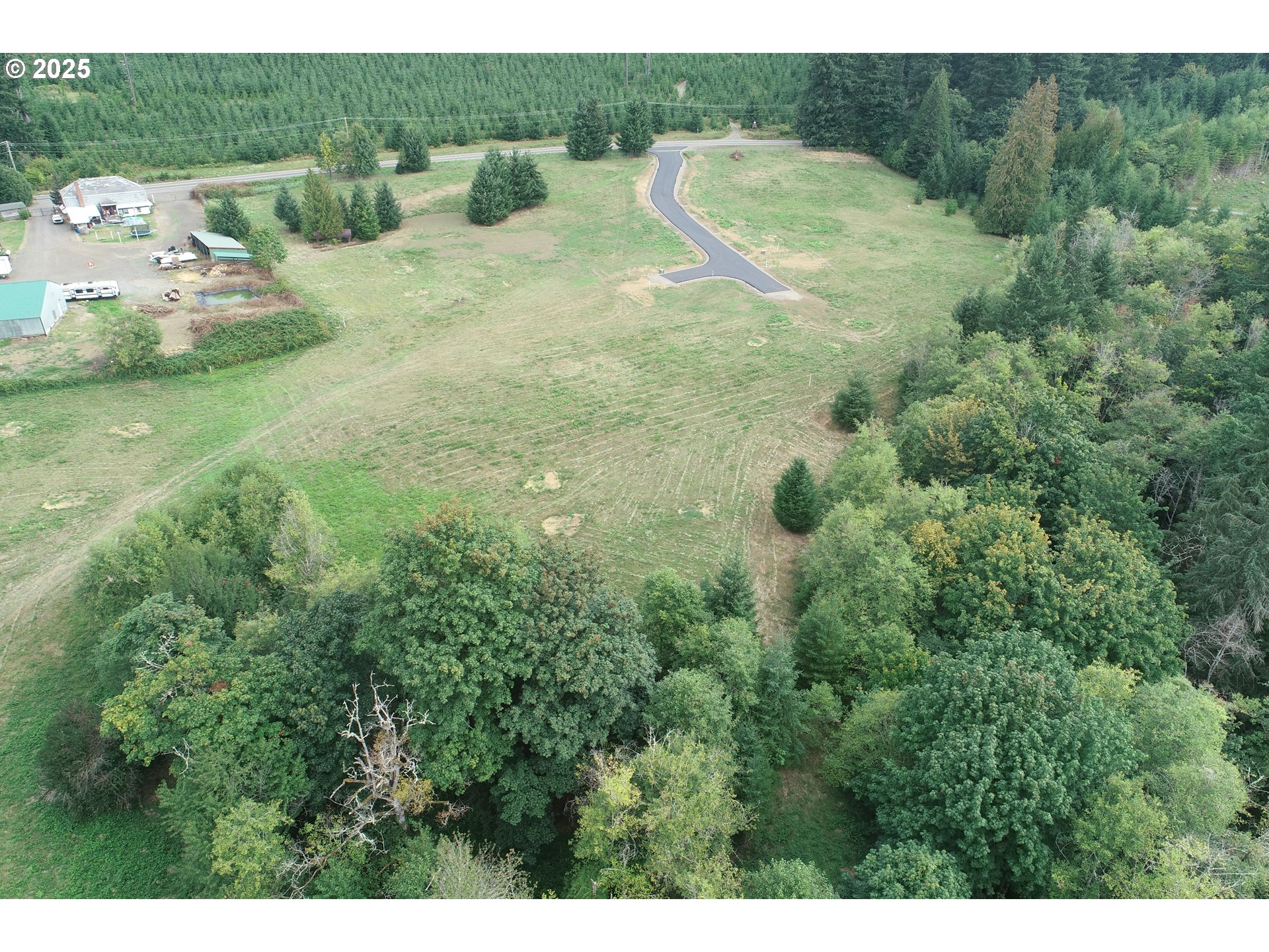 a view of a house with a outdoor space