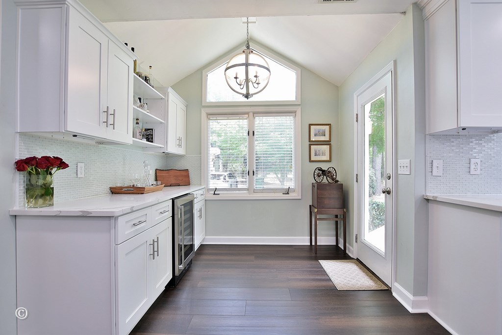 452 Cheyenne Road Columbus, GA 31904 - Photo 13 of 40 Wine Fridge and service area - door to deck