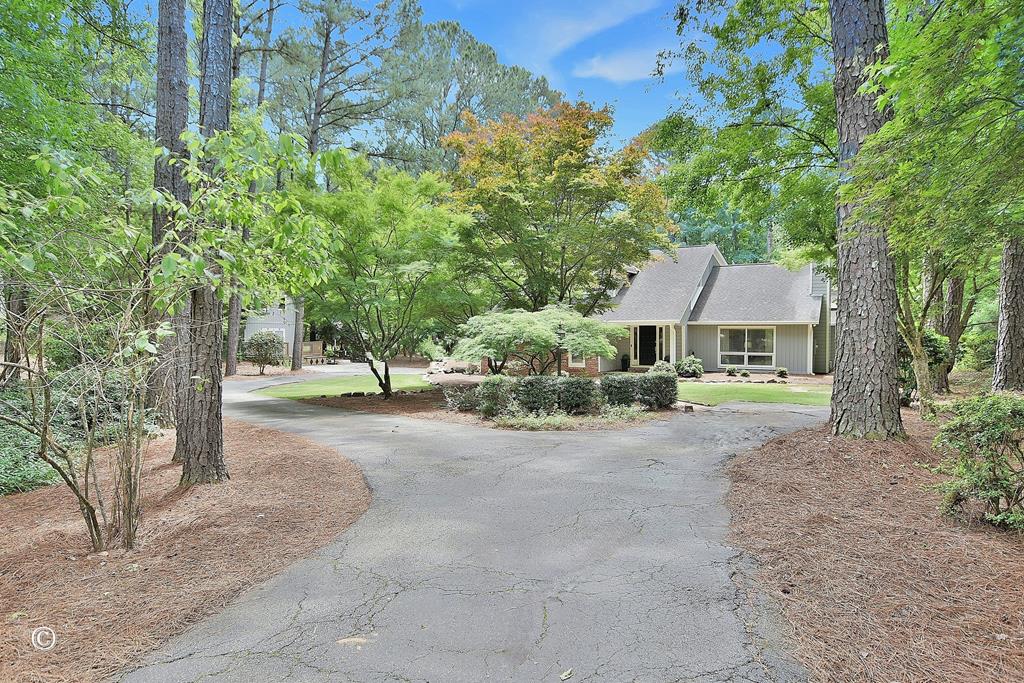 452 Cheyenne Road Columbus, GA 31904 - Photo 3 of 40 Driveway
