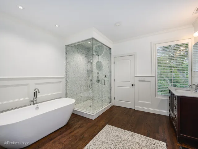 $4,249,000 | 1352 N La Salle Drive, Chicago, IL 60610