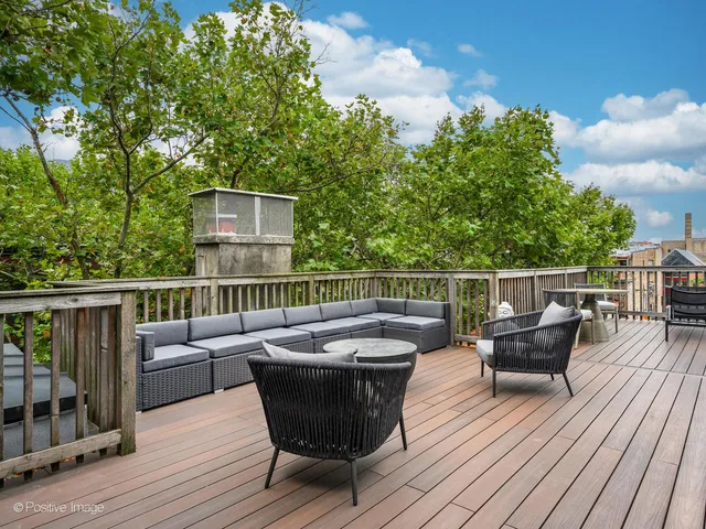 $4,249,000 | 1352 N La Salle Drive, Chicago, IL 60610