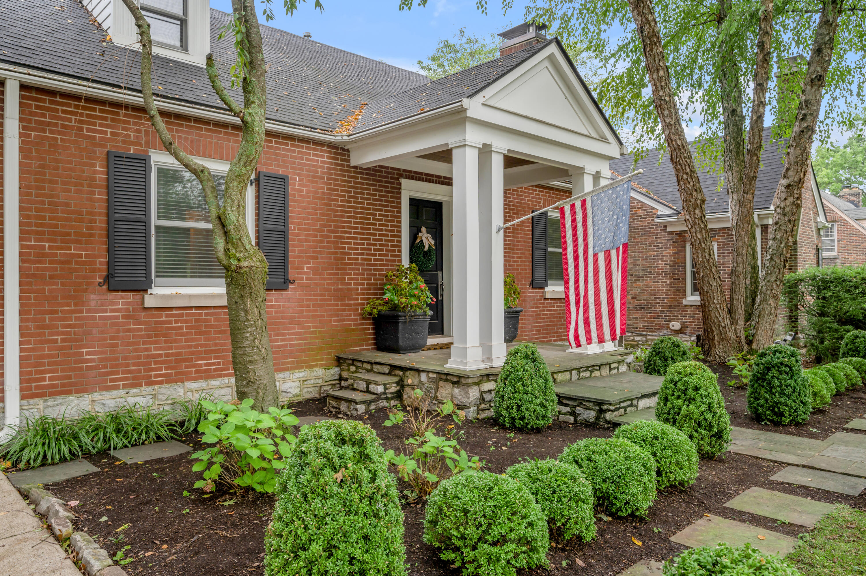 336 Cochran Road Lexington, KY 40502 - Photo 8 of 109 TDB_8387