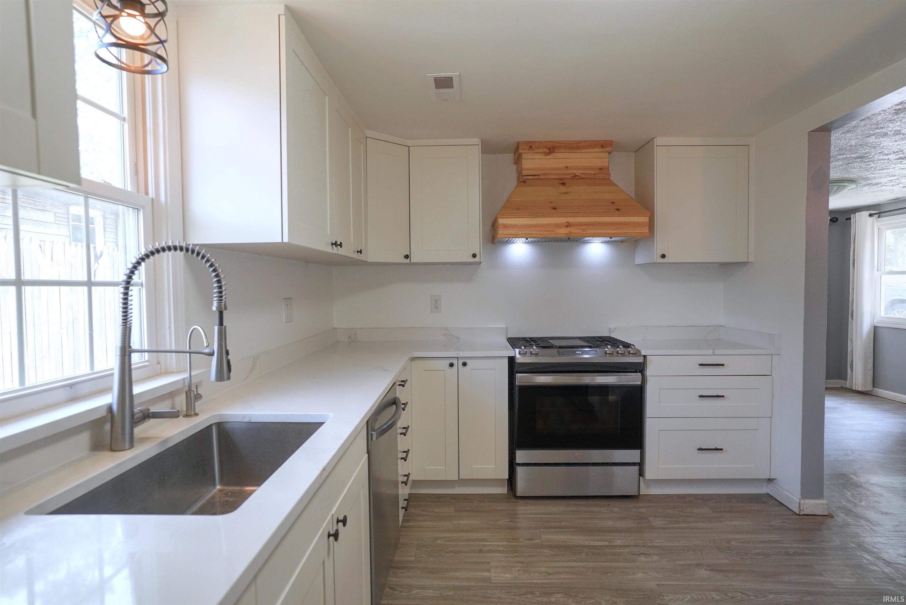 52589 Lilac Road South Bend, IN 46628 - Photo 13 of 27