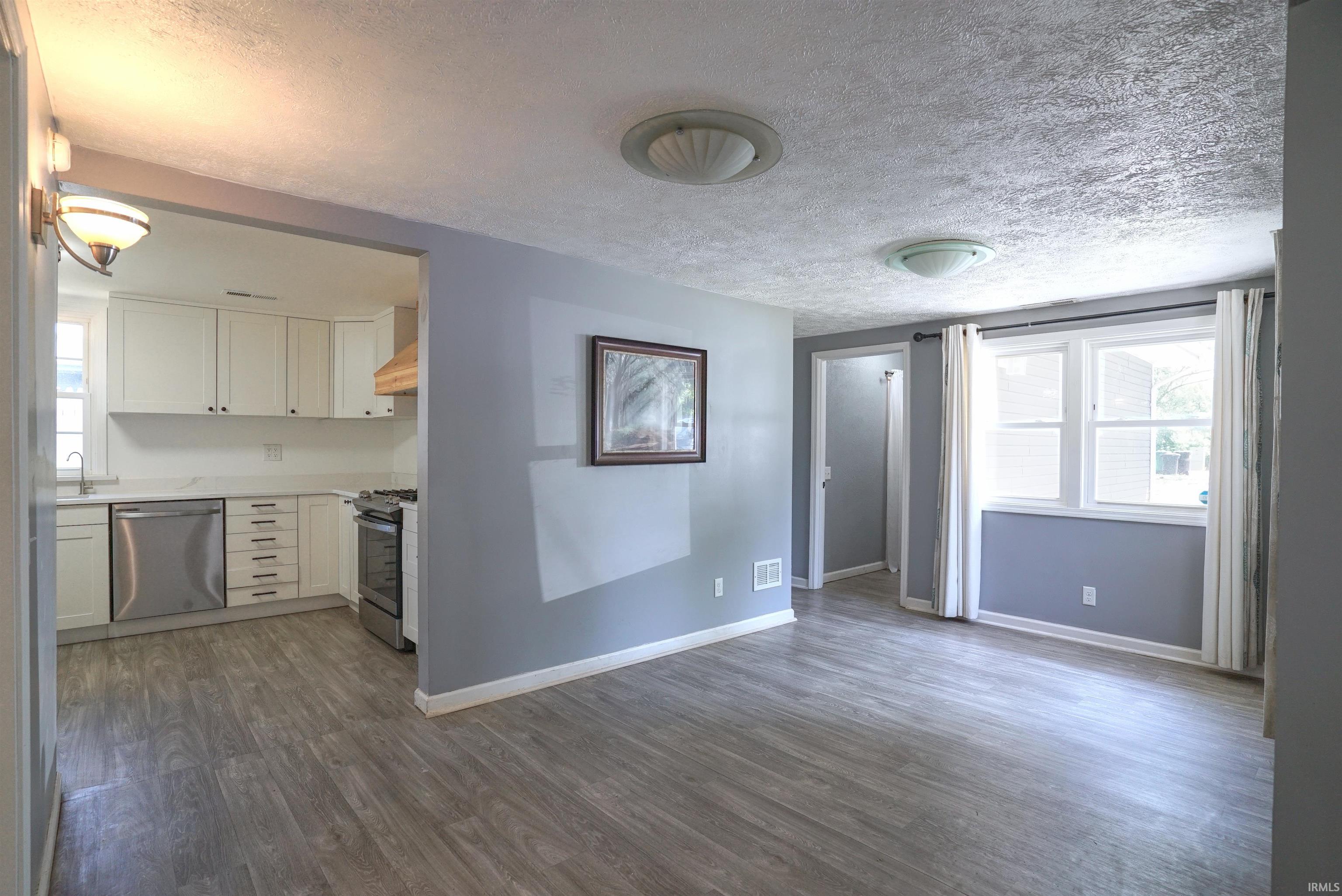 52589 Lilac Road South Bend, IN 46628 - Photo 16 of 27