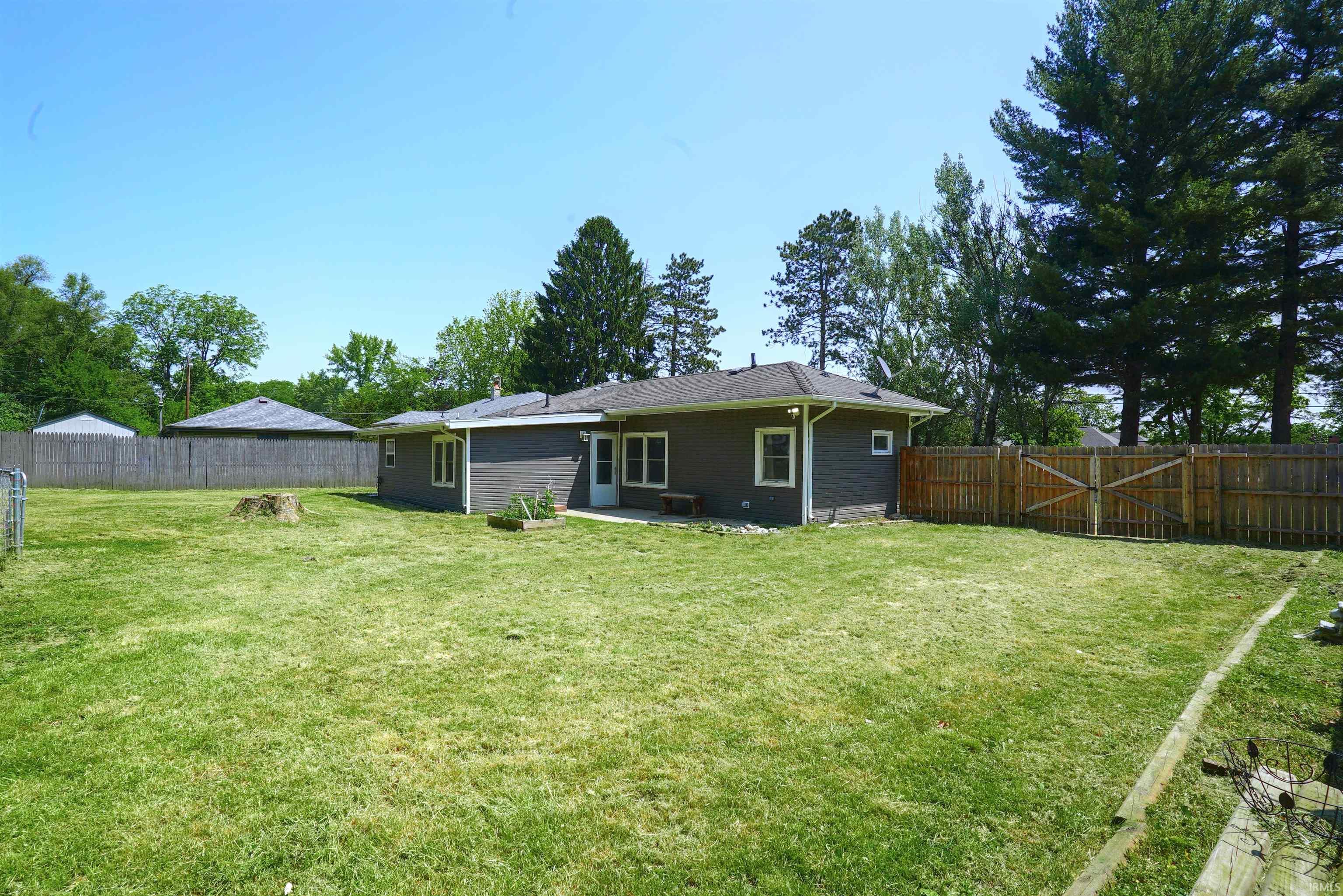 52589 Lilac Road South Bend, IN 46628 - Photo 6 of 27