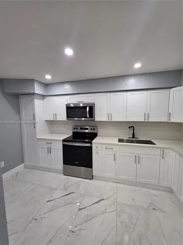 $285,000 | 4490 West 19th Court, Unit 217, Hialeah, FL 33012