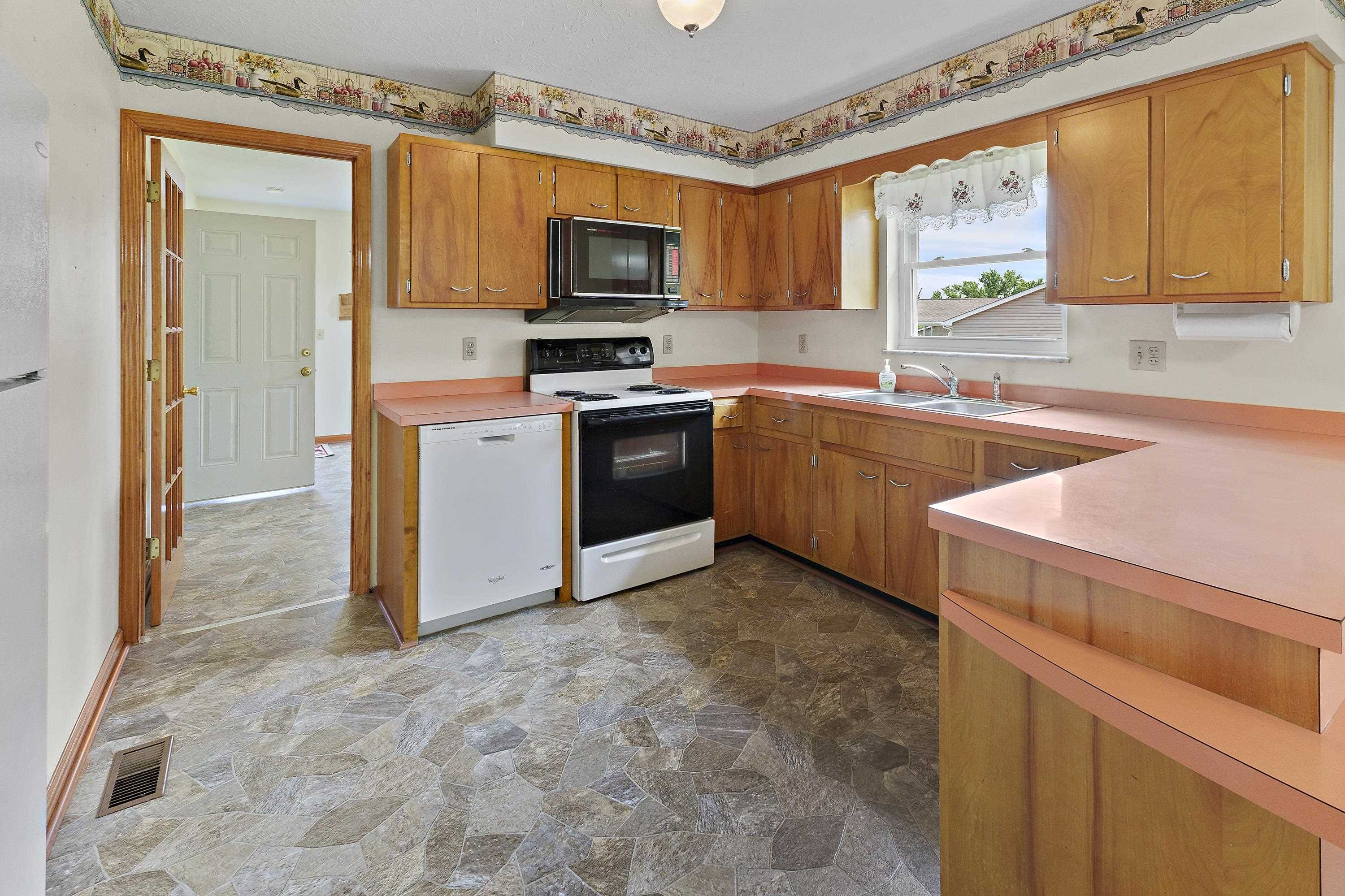 1707 Bellefonte Road Flatwoods, KY 41139 - Photo 10 of 41
