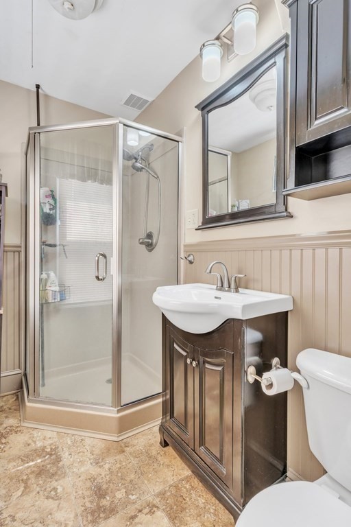 1640 Carew Street Springfield, MA 01104 - Photo 16 of 36 Gallery Image 16