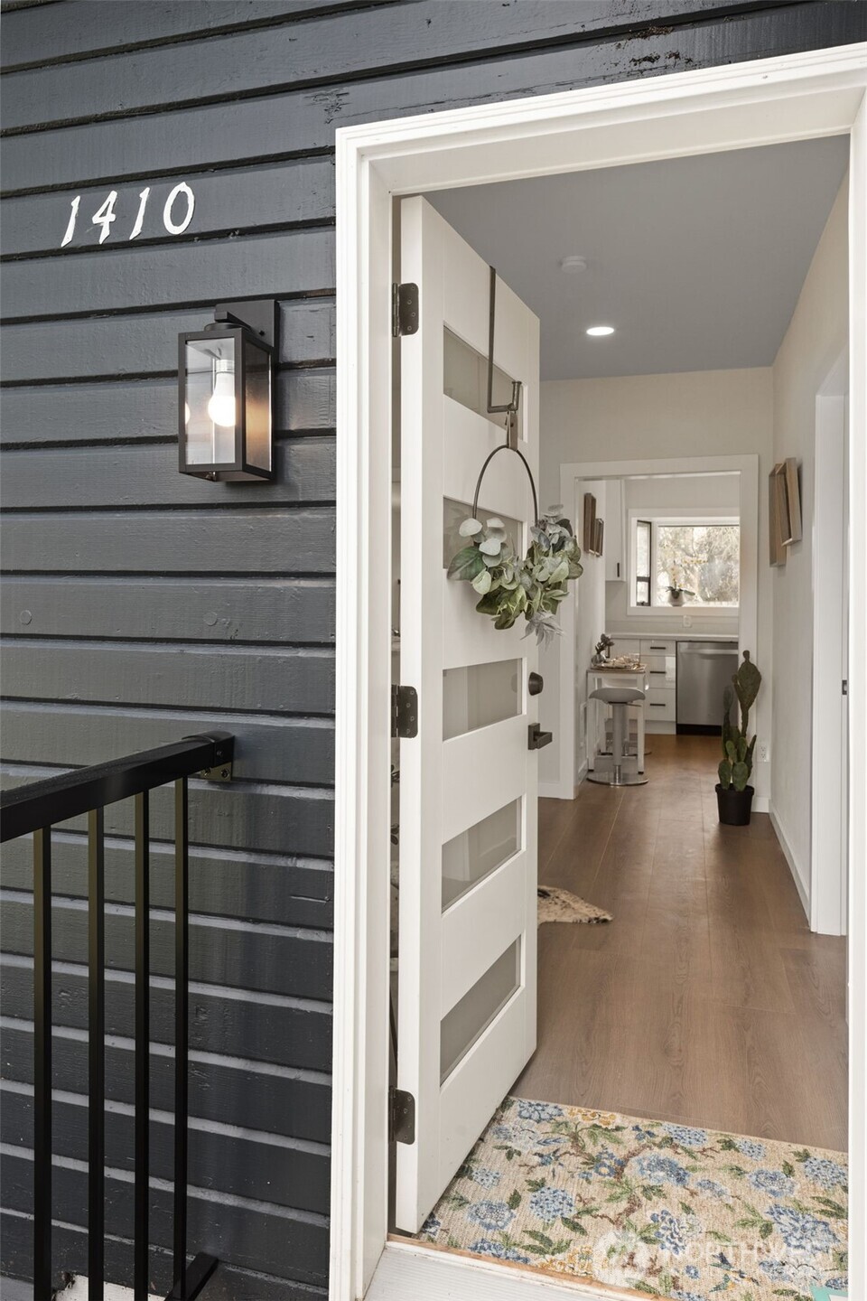 1410 J Street Bellingham, WA 98225 - Photo 1 of 31