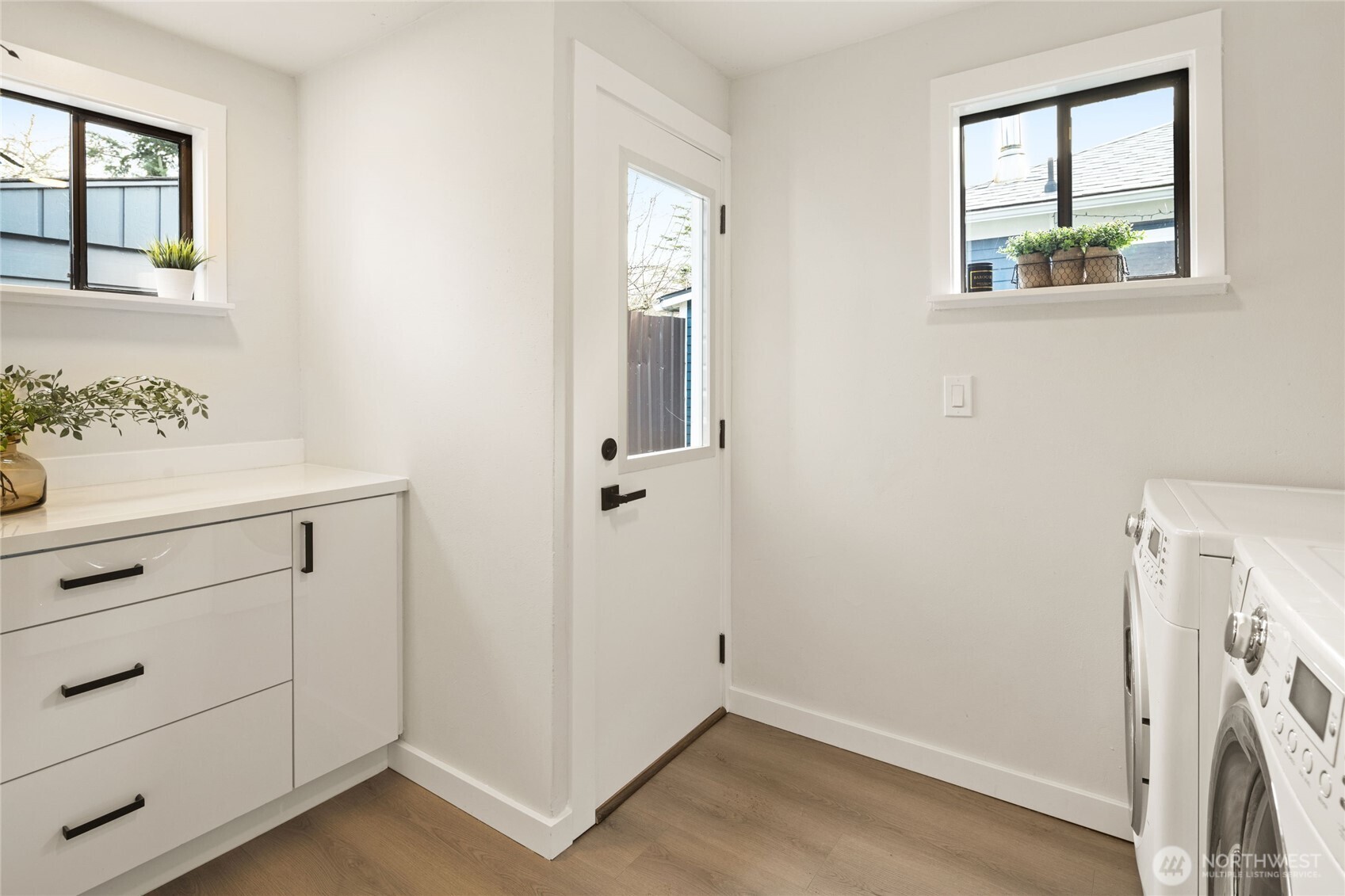 1410 J Street Bellingham, WA 98225 - Photo 13 of 31