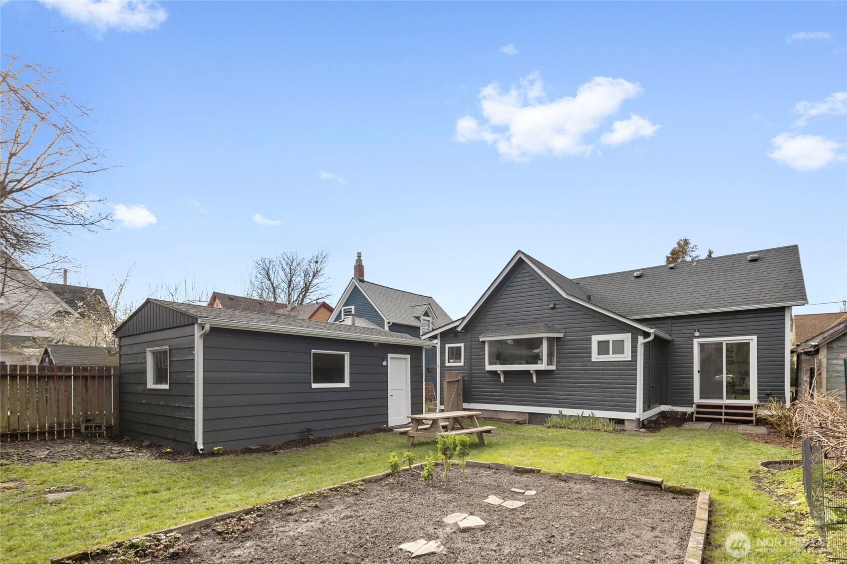 1410 J Street Bellingham, WA 98225 - Photo 30 of 31