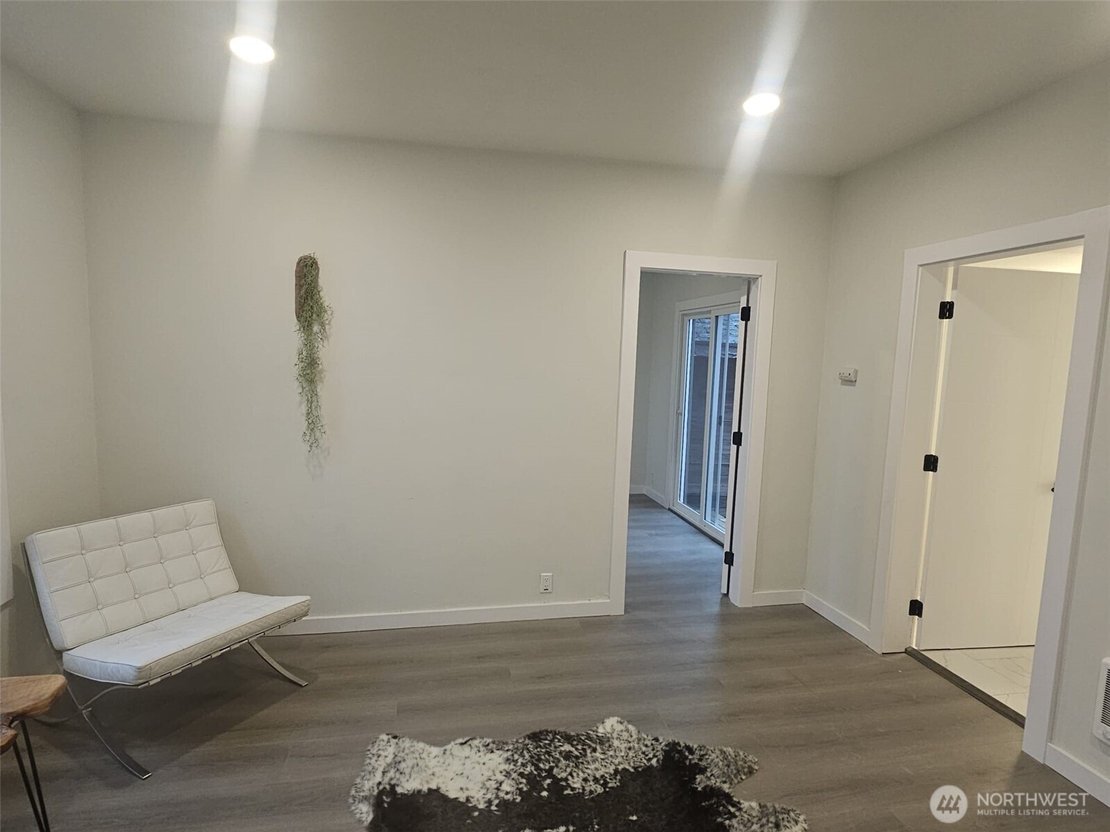 1410 J Street Bellingham, WA 98225 - Photo 5 of 31