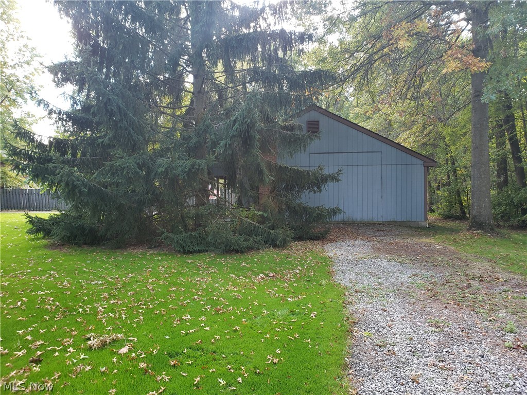 2029 Howland Wilson Road Northeast Warren, OH 44484 - Photo 14 of 15 Gallery Image 14