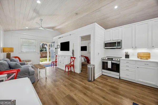 $2,149,000 | 502 1/2 Ashantilly Avenue, St. Simons, GA 31522