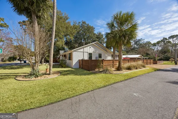 $2,149,000 | 502 1/2 Ashantilly Avenue, St. Simons, GA 31522