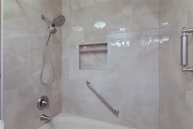 $289,000 | 7929 Woodway Drive, Unit 4, Houston, TX 77063