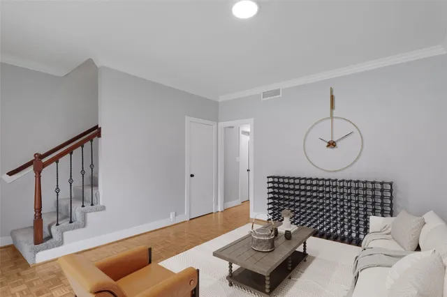 $289,000 | 7929 Woodway Drive, Unit 4, Houston, TX 77063