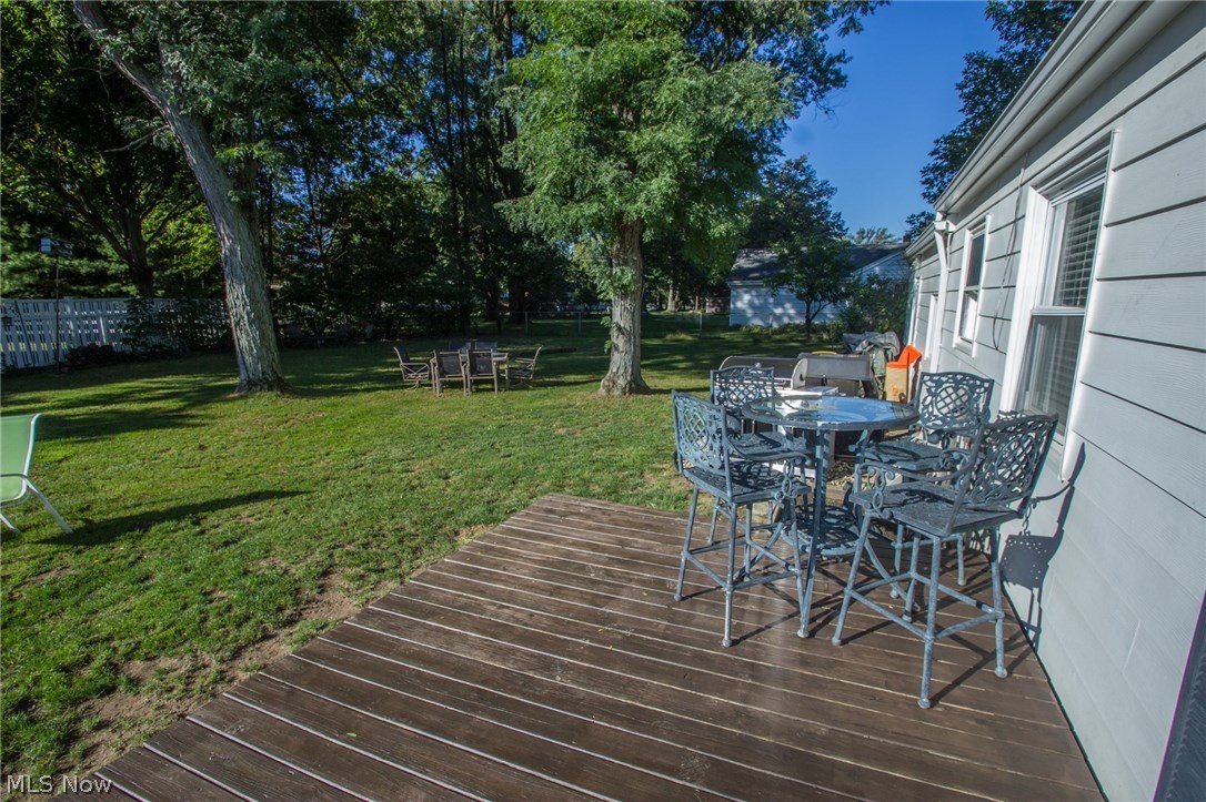 20899 Eaton Road Cleveland, OH 44126 - Photo 7 of 34