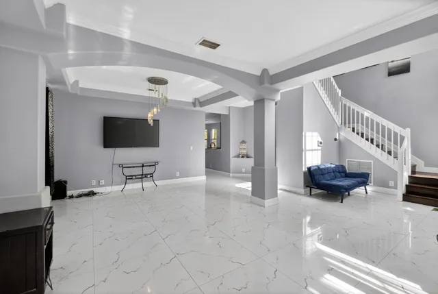 a view of an entryway with furniture