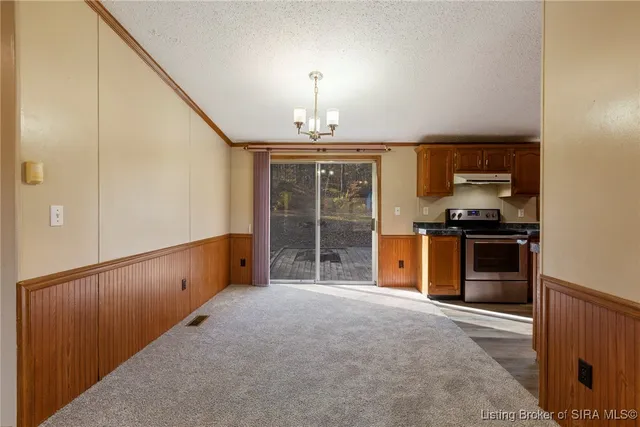 $184,999 | 17729 Highway 31 S, Henryville, IN 47126