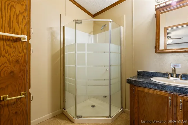 $184,999 | 17729 Highway 31 S, Henryville, IN 47126