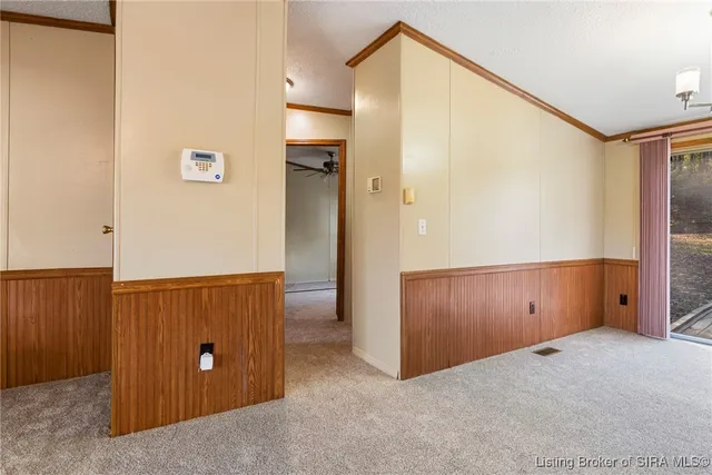 $184,999 | 17729 Highway 31 S, Henryville, IN 47126