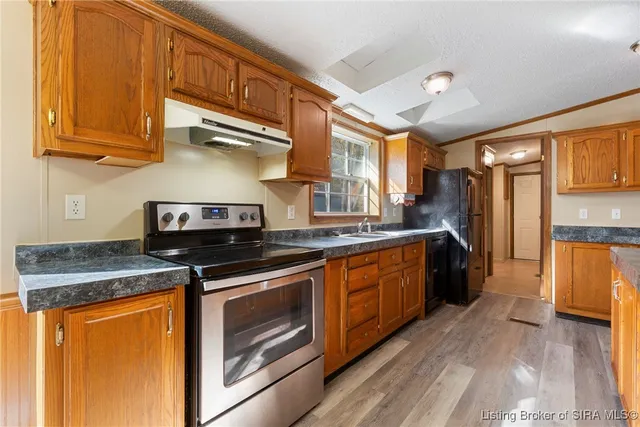 $184,999 | 17729 Highway 31 S, Henryville, IN 47126