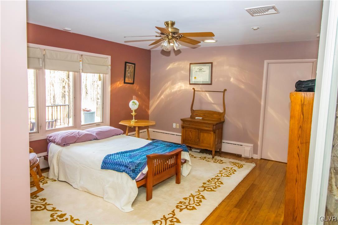 3370 Church Road Bethlehem, PA 18015 - Photo 18 of 38 Bedroom 3