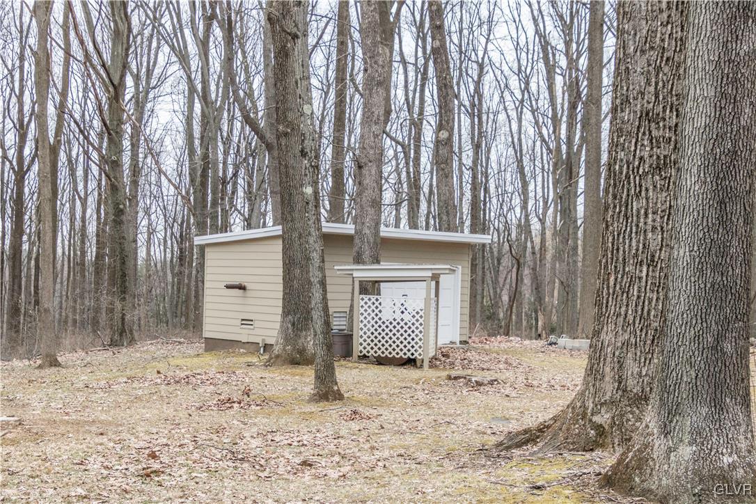 3370 Church Road Bethlehem, PA 18015 - Photo 38 of 38 Whole house generator building/ Yard equipment sto