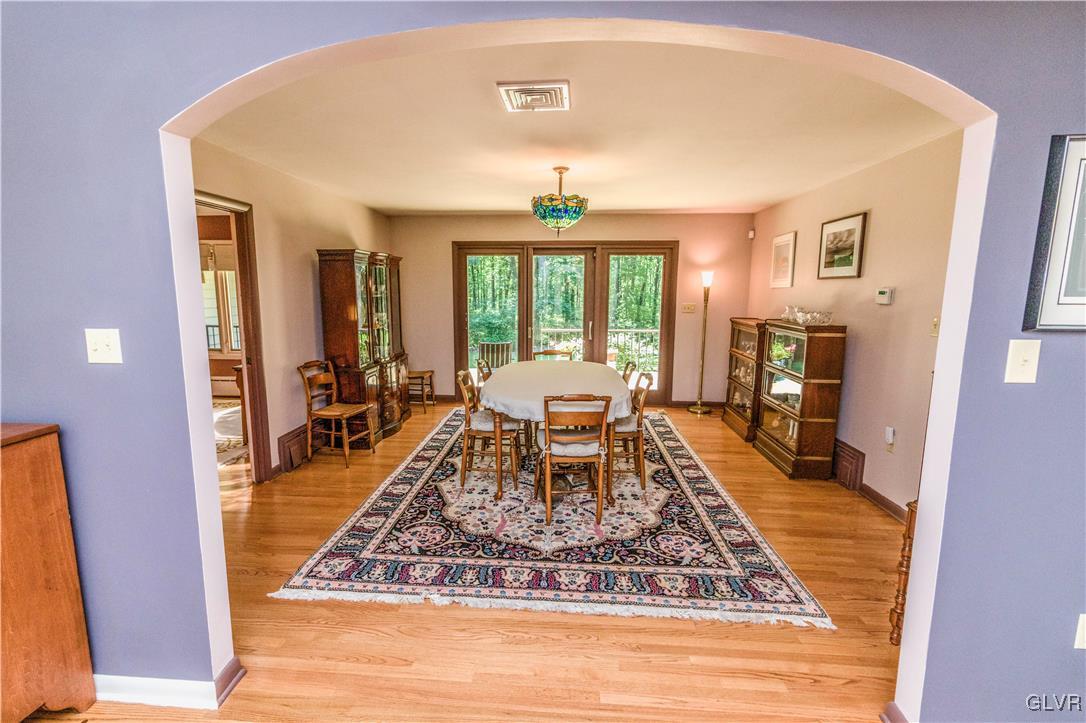 3370 Church Road Bethlehem, PA 18015 - Photo 9 of 38 Dinning Room